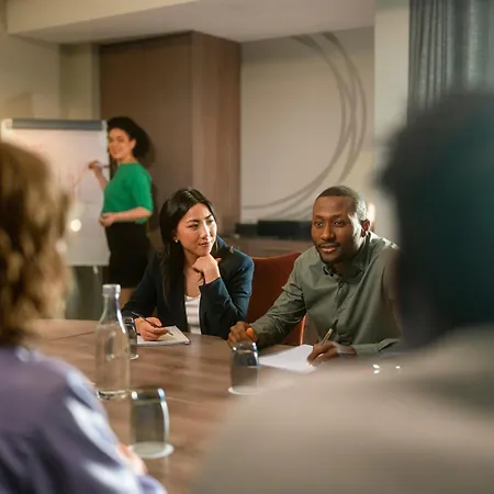 Clayton Dublin Airport Hotel 4*