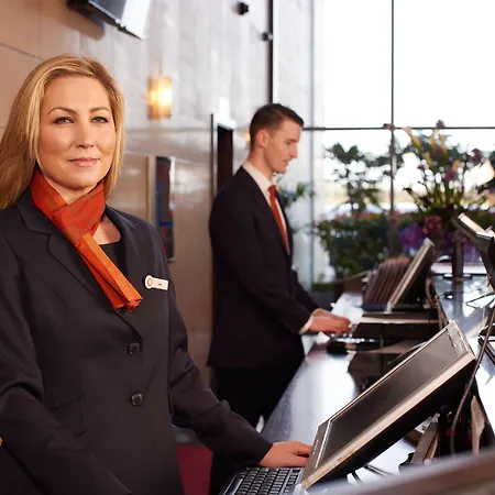 Clayton Dublin Airport 4*