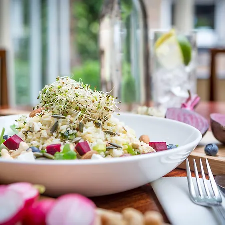 Clayton Dublin Airport