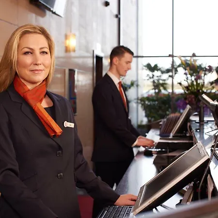 Clayton Dublin Airport Hotell 4*