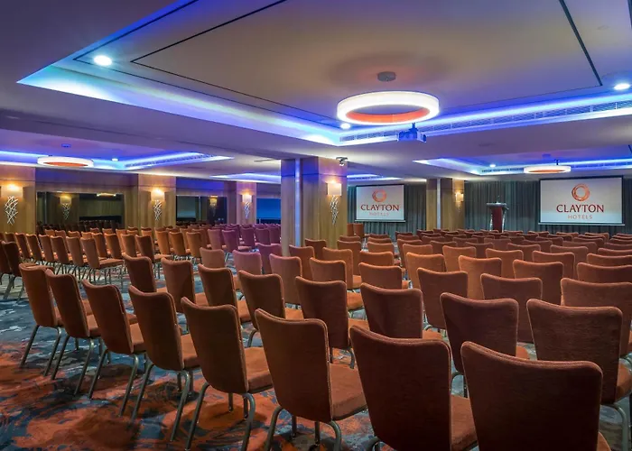 Clayton Dublin Airport Отель 4*