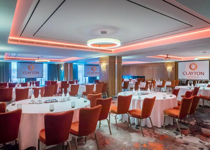 Отель Clayton Dublin Airport 4*